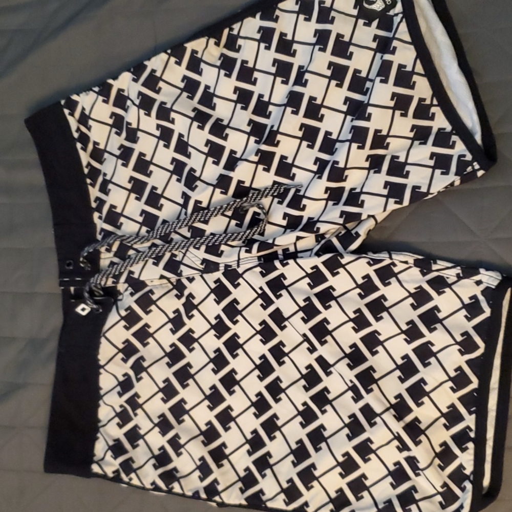 Quicksilver 31w 4-way stretch boardshort
